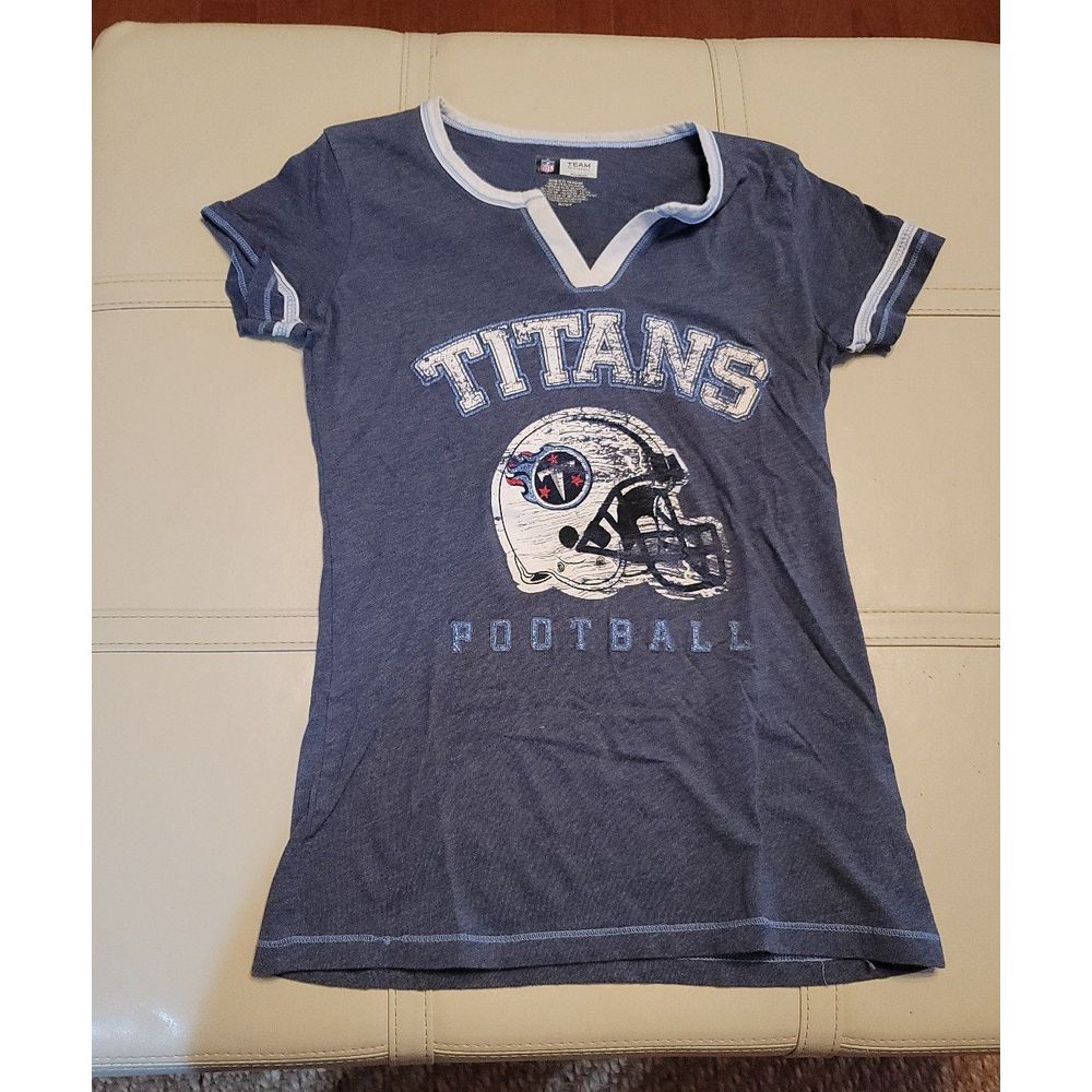 NFL Titans Football Tee Shirt woman's‎ Small